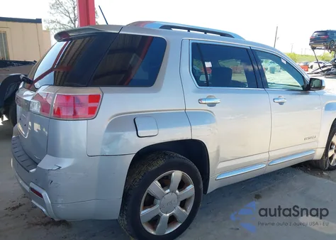2013 GMC Terrain Denali z USA, uszkodzony, nr VIN 2GKFLZE38D6255280